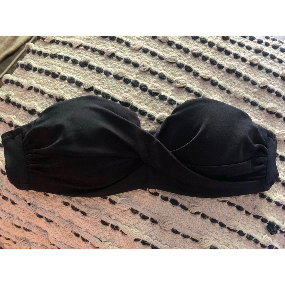 Victoria’s Secret Strapless Bandeau Bikini Top